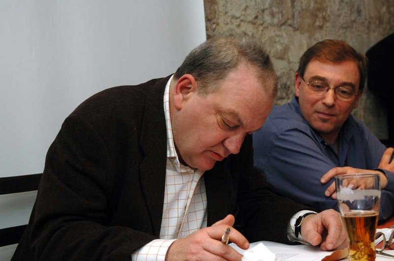 Photo