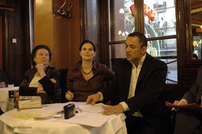 Photo